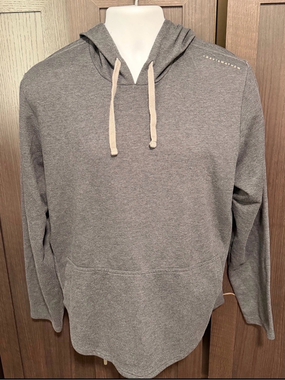 Travis Mathew Mens Gray Pullover Hoodie Size Large